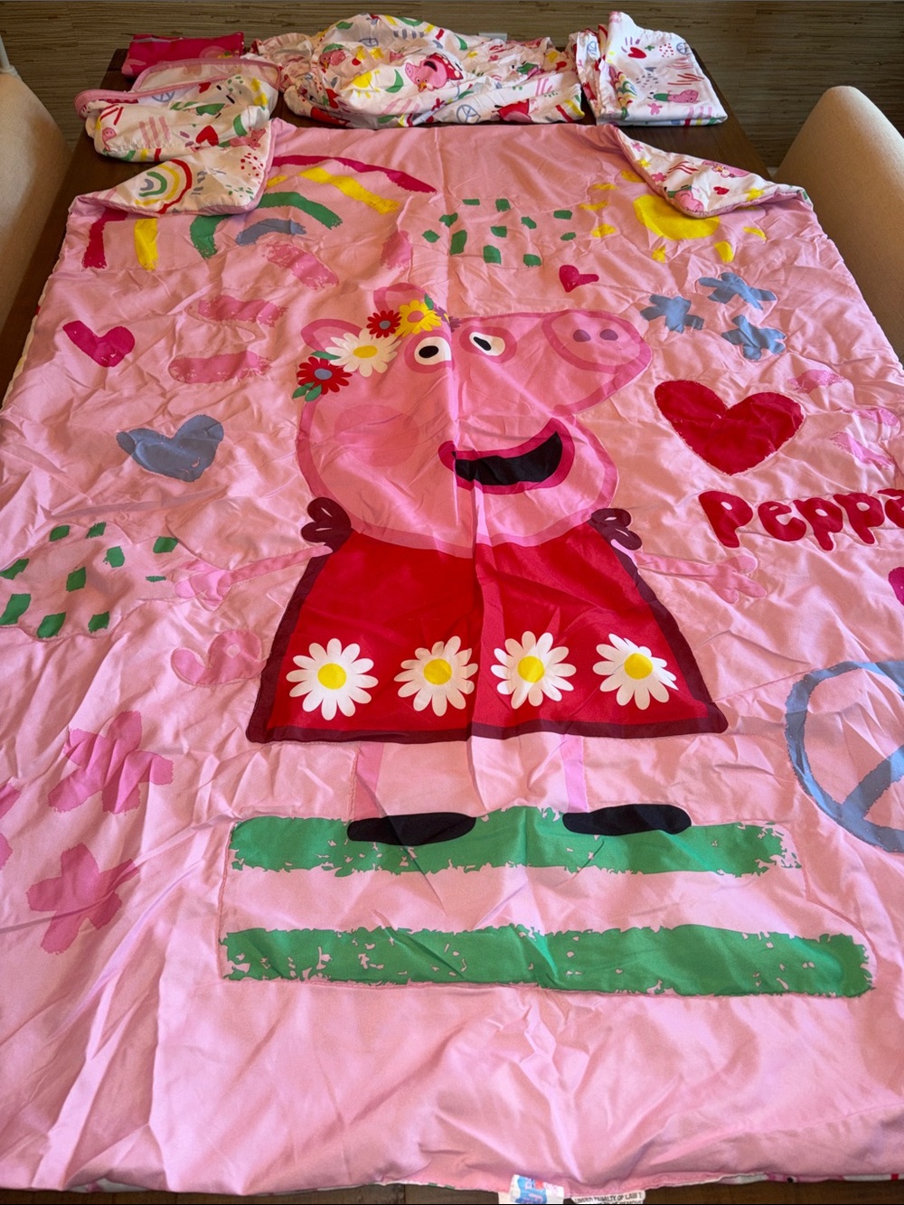 Kids Pink Peppa Pig Print Bedding set  - Cute Character Design toddler or crib